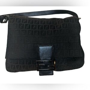 Fendi purse in black.